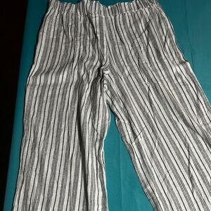 Time and Tru Black and White Striped Garment